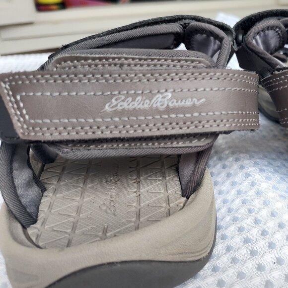 Sandals_&_Flip_Flops